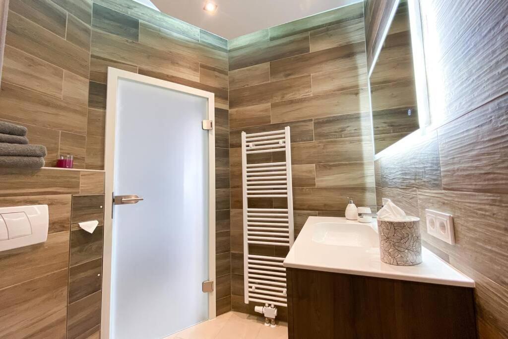 Luxus-Apartment In Leipzig Mit Privat-Parkplatz מראה חיצוני תמונה